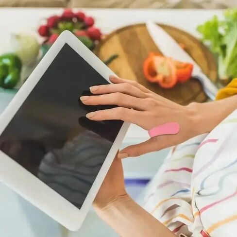 مشبك نقطة الوخز بالإبر لتخفيف الصداع النصفي والتوتر، مشبك نقطة ضغط اليد من السيليكون للصداع والقلق وتخفيف التوتر، أزرق in Saudi Arabia
