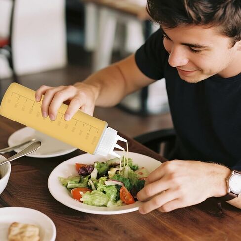 4 عبوات من زجاجات الضغط البلاستيكية سعة 23oz، زجاجات البهارات، موزعات الصلصة القابلة لإعادة الملء مع فوهة ثلاثية الفتحات للكاتشب والشراب والتتبيلة والزيت والعسل in Kuwait