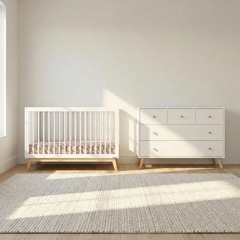 مجموعة أثاث حضانة دادادا. سرير الأطفال وخلصة مجموعة مجموعة. سوهو 3 في 1 سرير قابل للتحويل وأوستن 5 درج الحضانة. بيتشوود بيضاء وطبيعية in Kuwait