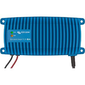 Victron Energy Blue Smart IP67 12-Volt 25 amp 120VAC Battery Charger with NEMA 5-15 Plug (Bluetooth)