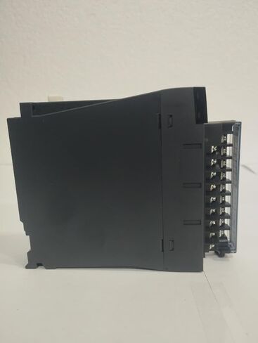 [R60ADV8] وحدة الإدخال التناظرية PLC الصناعية R60ADV8 – مدخلات الجهد ذات 8 قنوات، والحصول على البيانات عالية الدقة، ونظام التشغيل الآلي المعياري in Saudi Arabia