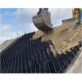 Durable Erosion Control Geotextile Grid for Driveway Repair - High-Performance Polyethylene Soil & Gravel Stabilization for Mudslide Prevention, Scalable 5/7/10 cm in Kuwait