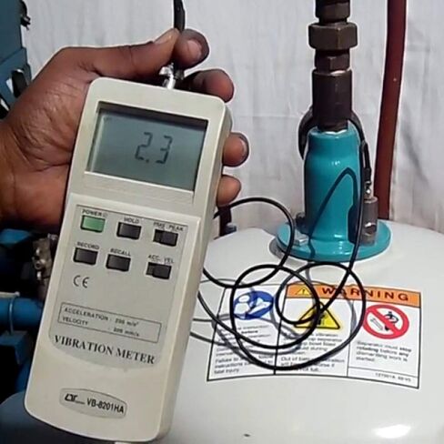 Digital Vibration Meter Mechanical Vibration Meter for Industrial Use Handheld Vibration Analyzer Portable Vibration Meter for Equipment Diagnostics Model: VB-8201HA in Kuwait