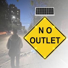 علامة عبور المشاة LED الوامضة، طبقة عاكسة من الدرجة الهندسية، علامة تحذير حركة المرور في الشوارع تعمل بالطاقة الشمسية، 24 بوصة × 24 بوصة، إطار معدني عالي التحمل مقاوم للصدأ (أ، 61 سم/24 بوصة) in Kuwait