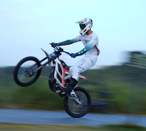 Electric Dirt Bike for Adult, Falcon Pro Platinum, 72V/35AH/10000W(Peak) Motor Ebike, 53MPH Max Speed, 410N.m Max Torque, 3.5h Fast Charging, Off-road 19" Tires, Hydraulic Disc Brake E-Motorcycle in Saudi Arabia