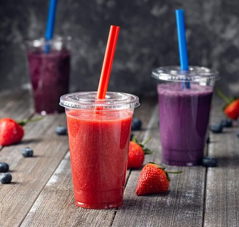 [50 Count] Crystal Clear PET Plastic Flat lids Fits 14, 16, 20, & 24 oz Cups With 98 Diameter for Iced Coffee, Milkshake, Slurpee, Ice cream, Razzle, Slush, Smoothie, Party's, in Kuwait