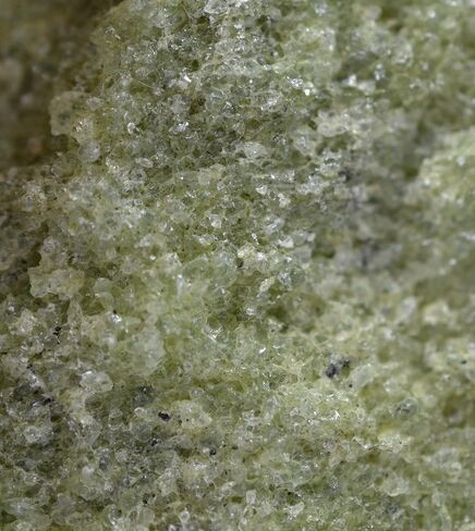 EISCO Olivine Specimen (Mineral), Approx. 1" (3cm) in Saudi Arabia
