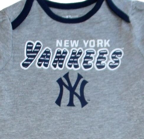 VF New York Yankees Girl's Team Logo Infant Creeper Bodysuit - Team Colors in Saudi Arabia