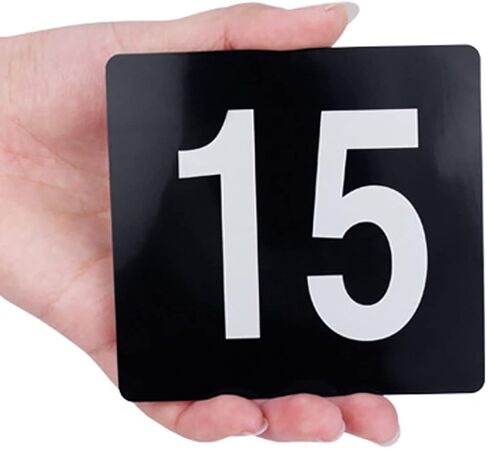 مجموعة أرقام الطاولة البلاستيكية وبطاقات المكان، عبوة من 100 1-100 أسود 3.9 × 3.7 بوصة in Kuwait