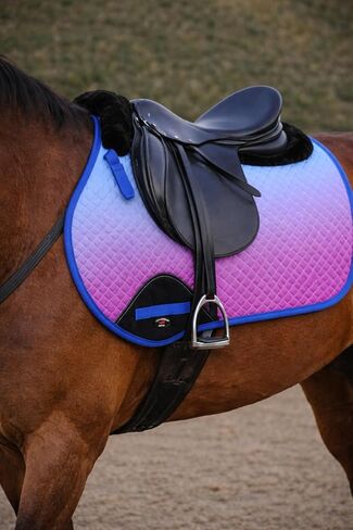 CHALLENGER Horse English Contoured Quilted All Close Contact Trail Saddle Pad Ombre 72172 in Saudi Arabia