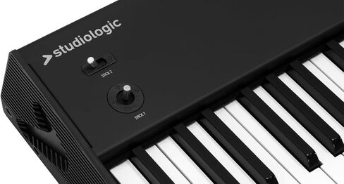 وحدة تحكم بلوحة مفاتيح MIDI مكونة من 88 مفتاحًا من Studiologic SL88 MK2 in Kuwait