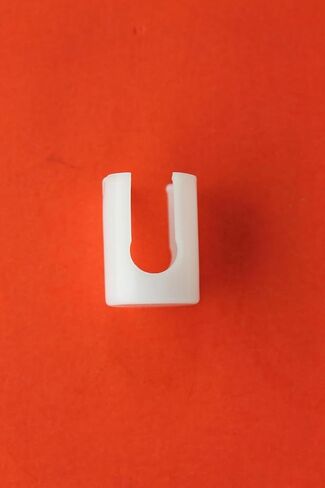 قطعة بديلة لغطاء Evinrude Trunnion 0319821 B1Boae04340 in Kuwait