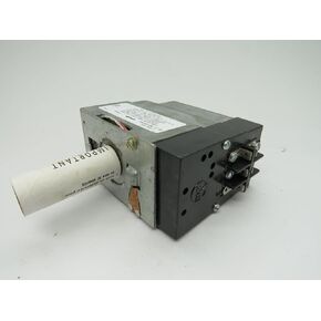 White Rodgers 1311-102 White Rogers Zone Valve, 3.5" Height, 5.25" Wide, 9" Length, 3.5 x 9 x 5.25 in Kuwait