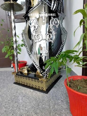 ARTIZANSTORE suit of armor in Saudi Arabia