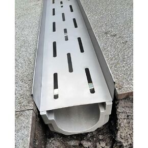 Heavy Duty Stainless Steel Drainage Trench Cover & Grates - Durable Channel Drain for Driveway, Patio, Farm, Factory, Deck - 25x30cm & 15x11cm Sizes in Kuwait