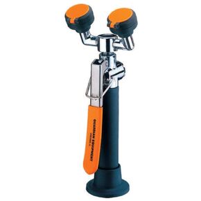 وحدة غسيل العين/خرطوم الغمر في حالات الطوارئ من جارديان G5022 مثبتة على سطح السفينة in Kuwait