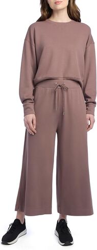 مجموعة بلوفر غاوتشو لونج للسيدات من Danskin مكونة من قطعتين بيكيه لوكس برقبة دائرية in Kuwait