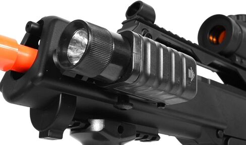 بندقية DE R36C TacSpec الكهربائية AEG مع مصباح يدوي ونطاق النقطة الحمراء in Kuwait