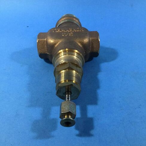 Three-way Globe Valve, 3/4 in Female NPT, 7.3 Cv, Water or Glycol in Saudi Arabia