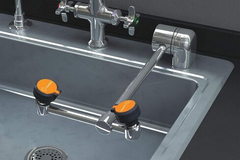 غسول عيون نحاسي من جارديان G1849، مثبت على السطح، تدفق تلقائي 90 درجة متأرجح للأسفل in Kuwait