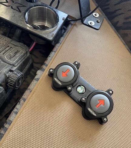 Dual Wedge for Power Pole Stomp Switch in Saudi Arabia