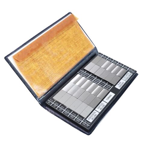 30pcs Surface Roughness Comparator Set, Surface Finish Comparators Ra0.05-12.5mm with 5X Magnifying Glass Machinists & QC Inspectors for Lathe Machinery Manufactur Teach in Kuwait