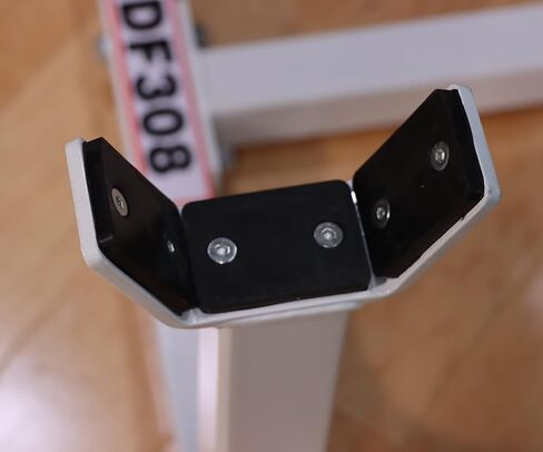 مقعد DF308 Preacher Curl من شركة Deltech Fitness in Kuwait