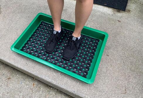 ClayAway - Tennis Court Shoe Cleaning Tray, Sand and Clay Removal - Green with Black Mat in Saudi Arabia