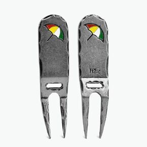 PRG 2025 Arnold Palmer Antique Silver Chiseled Divot Tool (Dual-Prong) in Saudi Arabia