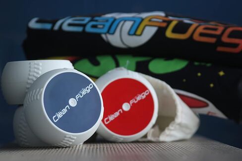CleanFuego Set (RED 5¼oz & Blue 8oz) - Elite Baseball Spinners, Pitch Training Spin, Throwing Trainer in Saudi Arabia