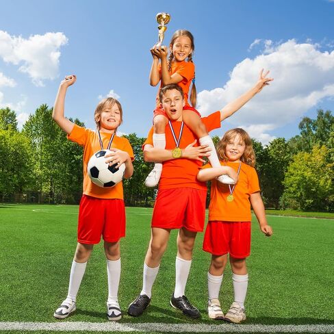 24 قطعة من الميداليات البلاستيكية الذهبية للجوائز، خفيفة الوزن صغيرة الحجم 1.38 بوصة كأس وميداليات فائزة للأطفال، مع شريط قلادة بتصميم سريع in Kuwait