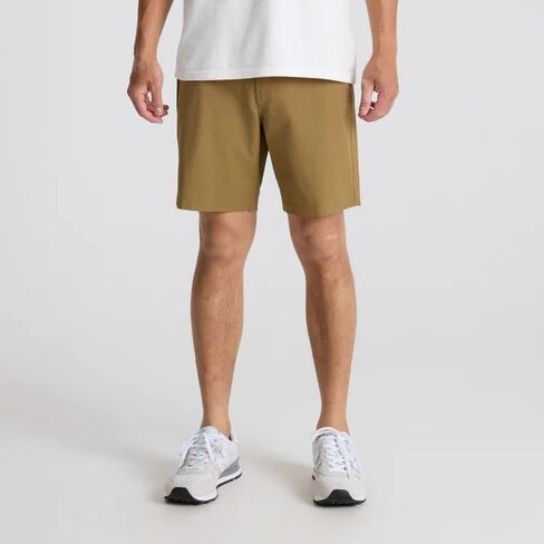 Layover Pro Traveler Shorts in Saudi Arabia