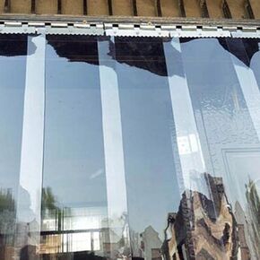 باب ستارة شريط PVC قابل للتخصيص للفريزر التجاري ودخول الغرفة الباردة والمستودعات والمطاعم؛ معزول، متين، سهل التركيب - مثالي للتحكم في درجة الحرارة. in Kuwait