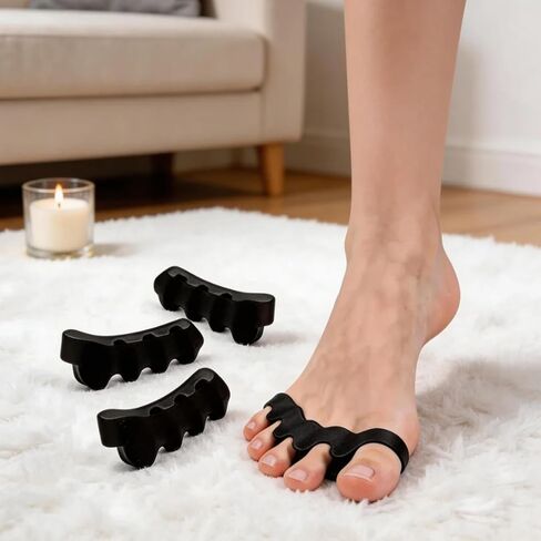 4 قطع فواصل لأصابع القدم للنساء والرجال، فواصل أصابع القدم من السيليكون بدرجة طبية، وتخفيف الورم ودعم الباديكير، ومكواة فرد أصابع اليوغا للعناية اليومية بألم القدم in Kuwait