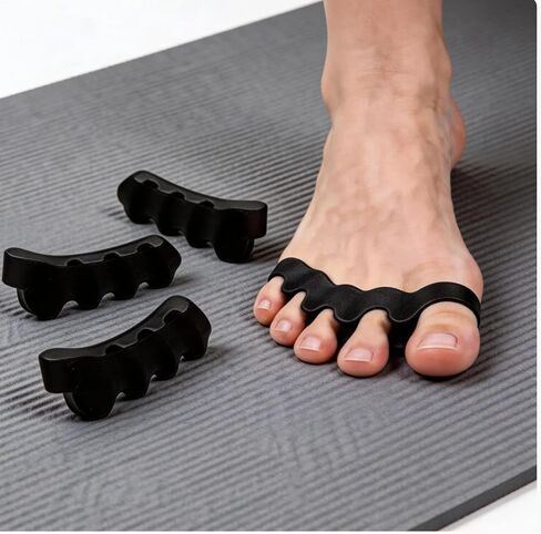 4 قطع فواصل لأصابع القدم للنساء والرجال، فواصل أصابع القدم من السيليكون بدرجة طبية، وتخفيف الورم ودعم الباديكير، ومكواة فرد أصابع اليوغا للعناية اليومية بألم القدم in Kuwait