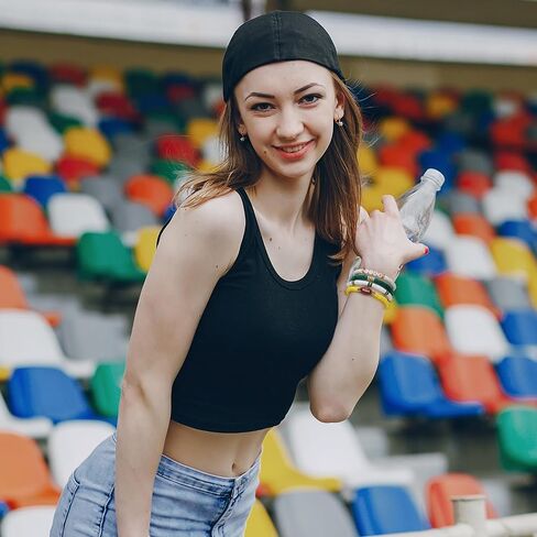 أساور كرة القدم، مجوهرات مستوحاة من أفكار هدايا Game Day Merch GB للرجال والنساء، ملابس مشجعي كرة القدم in Kuwait