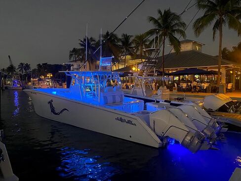 Lumishore SMX24 Eclipse Single Color Surface Mount LED Underwater Light (Blue), 60-0531 in Saudi Arabia