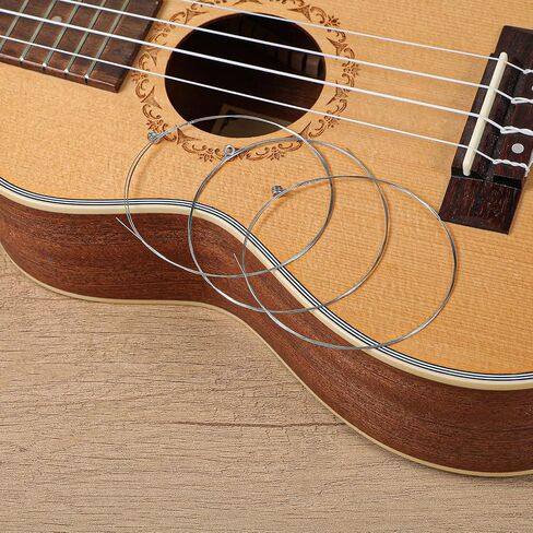 Molain 20 Pack Acoustic Guitar High E String, 1st String Acoustic Guitar Light Tension Brass Plated Steel, Bright Well Balanced Tone Corrosion Resistant Replacement Guitar Strings in Saudi Arabia