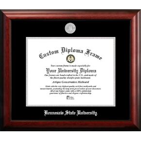 صور الحرم الجامعي NCAA Kennesaw State Owls للجنسين إطار دبلوم فضي منقوش جامعة ولاية كينيساو 14 عرض × 11 ارتفاع إطار دبلوم فضي منقوش، بني، مقاس واحد in Kuwait