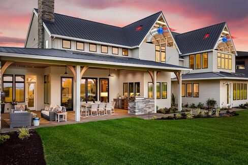 مروحة Quietcool QC CL-5400 RF الكلاسيكية المتقدمة للمنزل بالكامل مع تحكم لاسلكي - ما يصل إلى 5024 CFM - سرعتان - تغطي ما يصل إلى 2512 قدم مربع - ضمان 10 سنوات - شبكة قابلة للإزالة in Kuwait