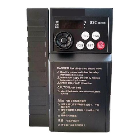 1 قطعة SS2-021-1.5K 1.5KW 220V محول التردد مختومة في الصندوق in Kuwait