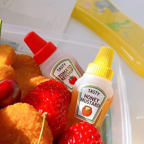 2pcs/set 25ML Mini Tomato Ketchup Bottle Portable Small Sauce Container Salad Dressing Container Pantry Containers for Bento Box in Saudi Arabia