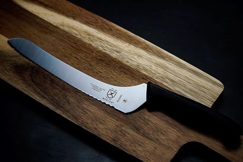 Mercer Culinary M23890 Millennia Black Handle, 9-Inch Offset Wavy Edge, Bread Knife in Saudi Arabia