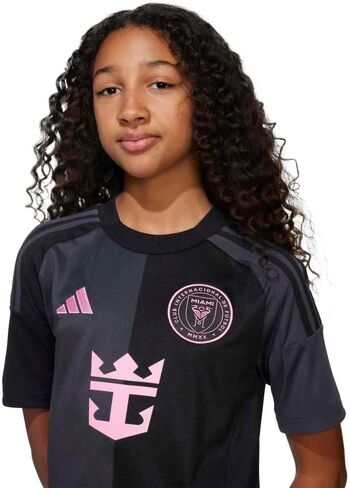 جيرسي adidas Inter Miami 25/26 Messi Youth Away - قميص كرة قدم مستدام مع نسيج AEROREADY الماص للرطوبة in Kuwait