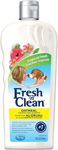 شامبو Pet-Ag Fresh 'n Clean Oatmeal 'n Baking Soda - رائحة استوائية منعشة - 32 أونصة - يغذي البشرة الجافة والحكة والحساسة مع فيتامين E والصبار - يقوي ويصلح المعاطف - خالٍ من الصابون in Kuwait