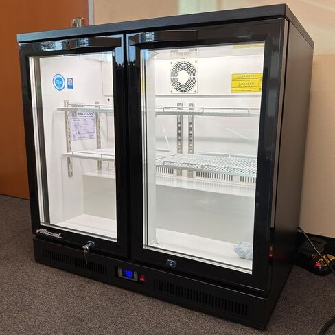 ثلاجة تبريد بار خلفي، ثلاجة بيرة تجارية مدمجة بحجم 7 قدم مكعب، ثلاجة مشروبات تحت الطاولة، ثلاجة عرض مع أرفف قابلة للتعديل بإضاءة LED، موافقة ETL وNSF، باب منزلق in Kuwait