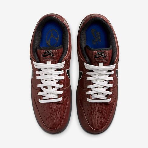 حذاء تزلج SB Dunk Low Pro من Nike (مهر داكن/فضي/أبيض/أسود) مقاس 10 in Saudi Arabia