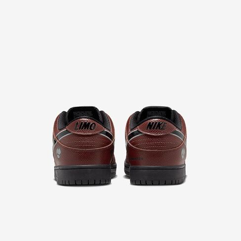 حذاء تزلج SB Dunk Low Pro من Nike (مهر داكن/فضي/أبيض/أسود) مقاس 10 in Saudi Arabia