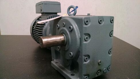 # نموذج دودة الزاوية اليمنى الأمريكية # K60DT90S4-21.8 نسبة 1.5HP 1800 in Kuwait