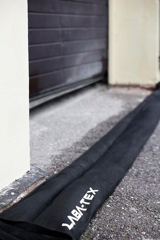 Water-Activated Flood Barriers, No Prep, Fast Leak & Flood Protection for Doors, Windows, Garages & Basements, 2-Pack (59 x 9,85 in), Absorbs Up to 4 galons/Grey, Disposable in Saudi Arabia